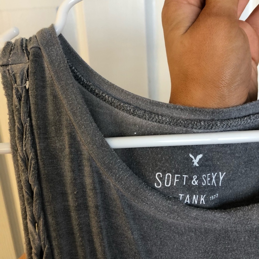 AE gray tank